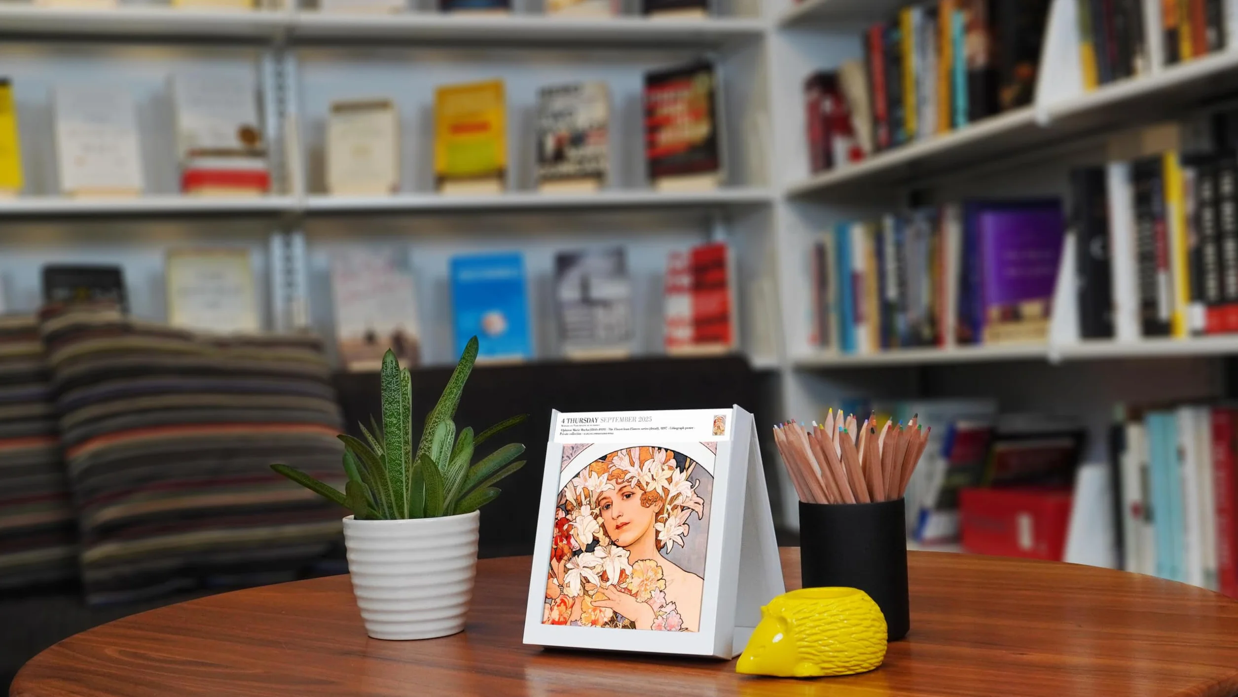 Art Page-A-Day® Gallery Calendar 2025: The Next Best Thing to Exploring Your Favourite Museum