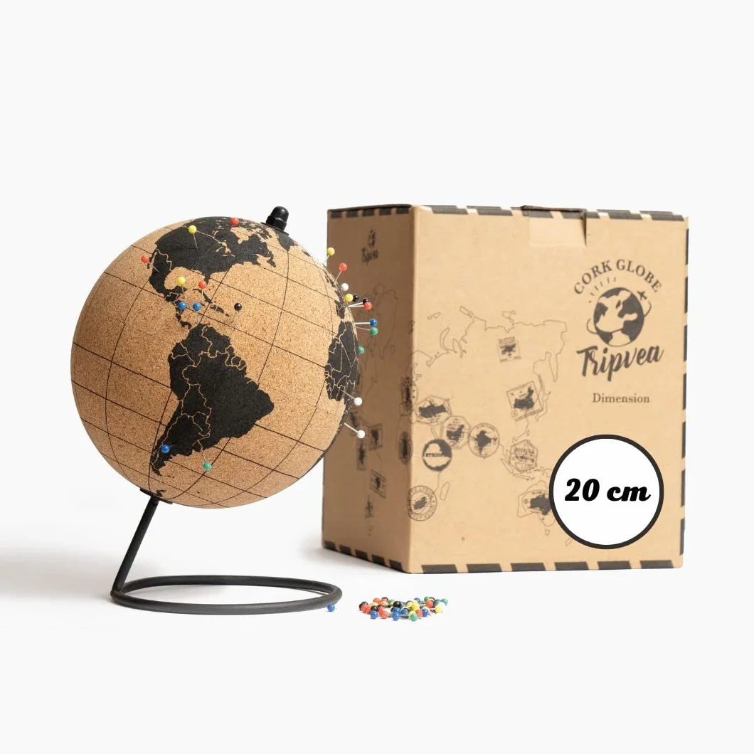 kula z czarnego korka – dekoracja tematu podróżnego – mapa świata w stylu vintage – dekoracyjna mapa świata – pomysł na dekorację biura (globus korkowy ø 20 cm)