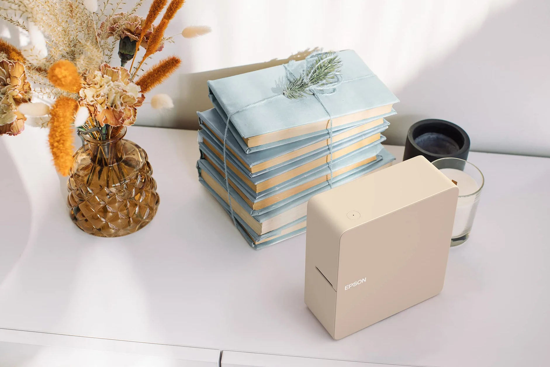 Epson LabelWorks LW-C610 | Drukarka etykiet wymagających domowych, 50 taśm kompatybilnych do 24 mm, aplikacja mobilna