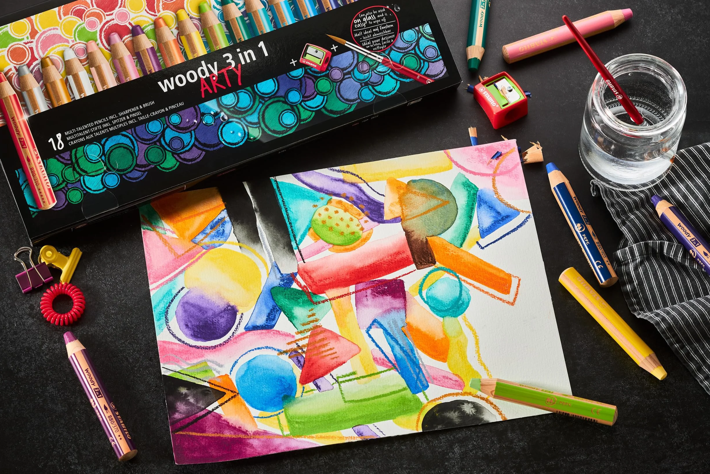 Wielozadaniowa kredka STABILO woody 3-in-1 ARTY etui 18 kolorów + temperówka + pędzelek