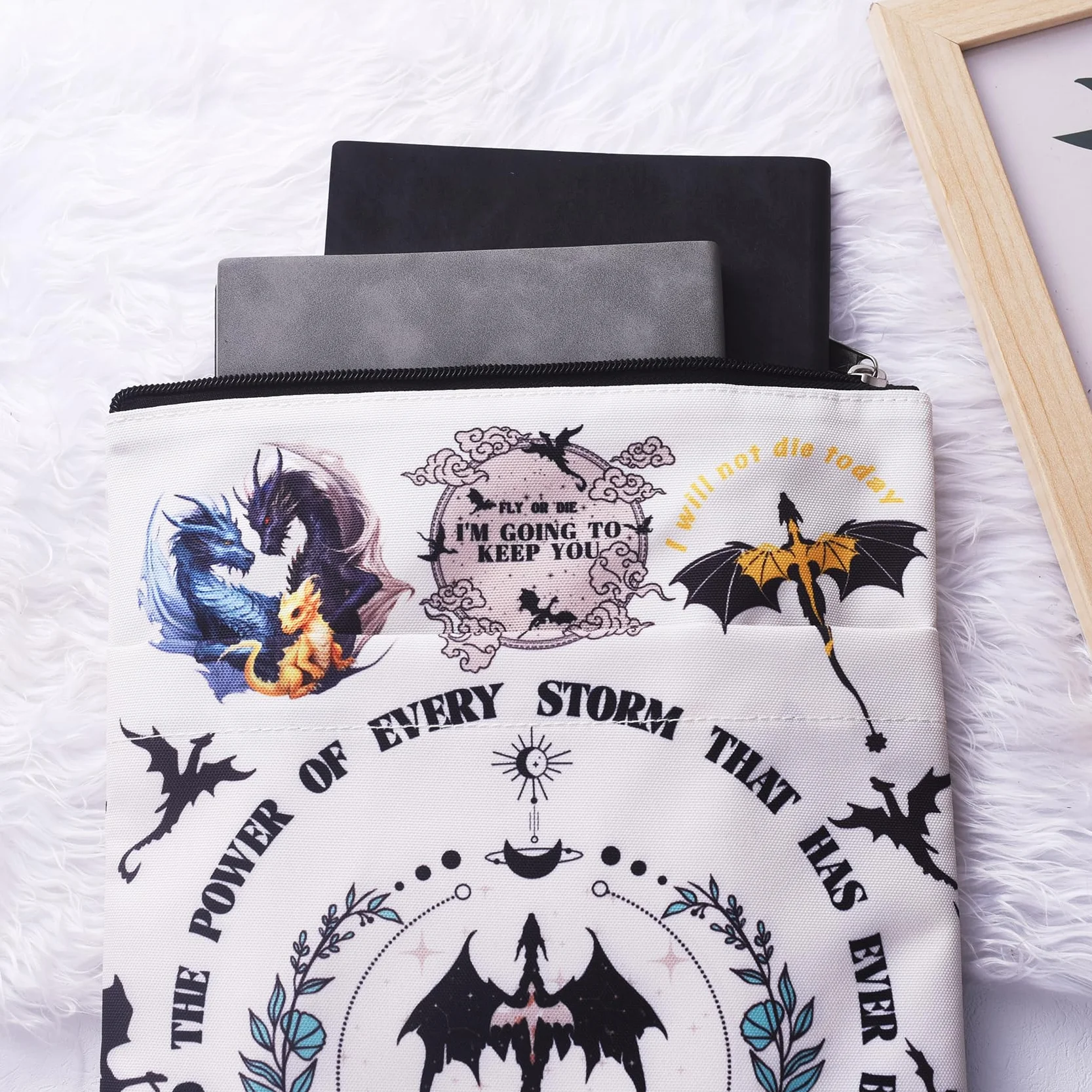 Oryginalne etui na książkę LParkin Fourth Wing Merch, wodoszczelne etui na książki, figurka smoka, ochrona książki, neutralne płótno, z zamkiem błyskawicznym, jako prezent dla miłośników książek