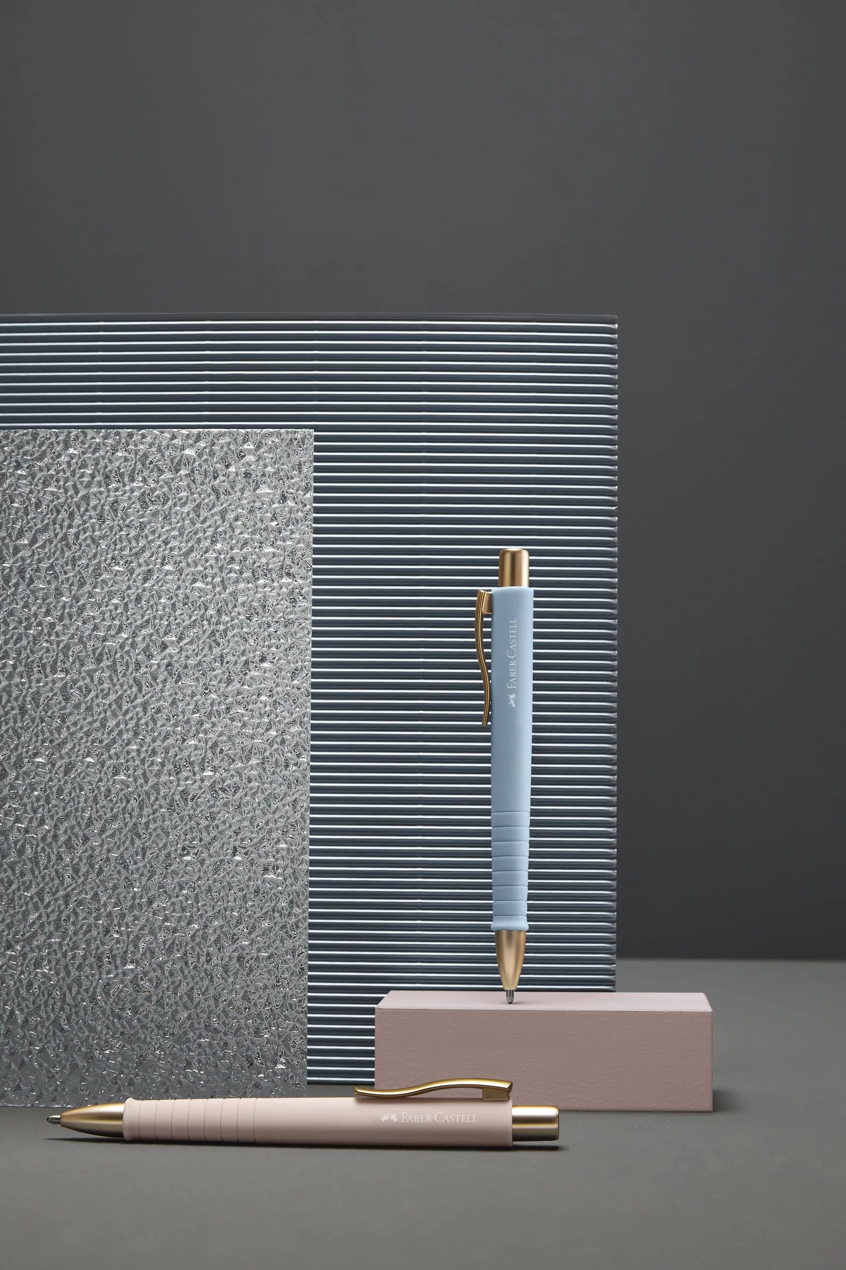 FABER-CASTELL 205092 - Pióro kulkowe Poly Ball blady ró|, 2 sztuki, z wymiennym wkBadem XB, wodoodporne