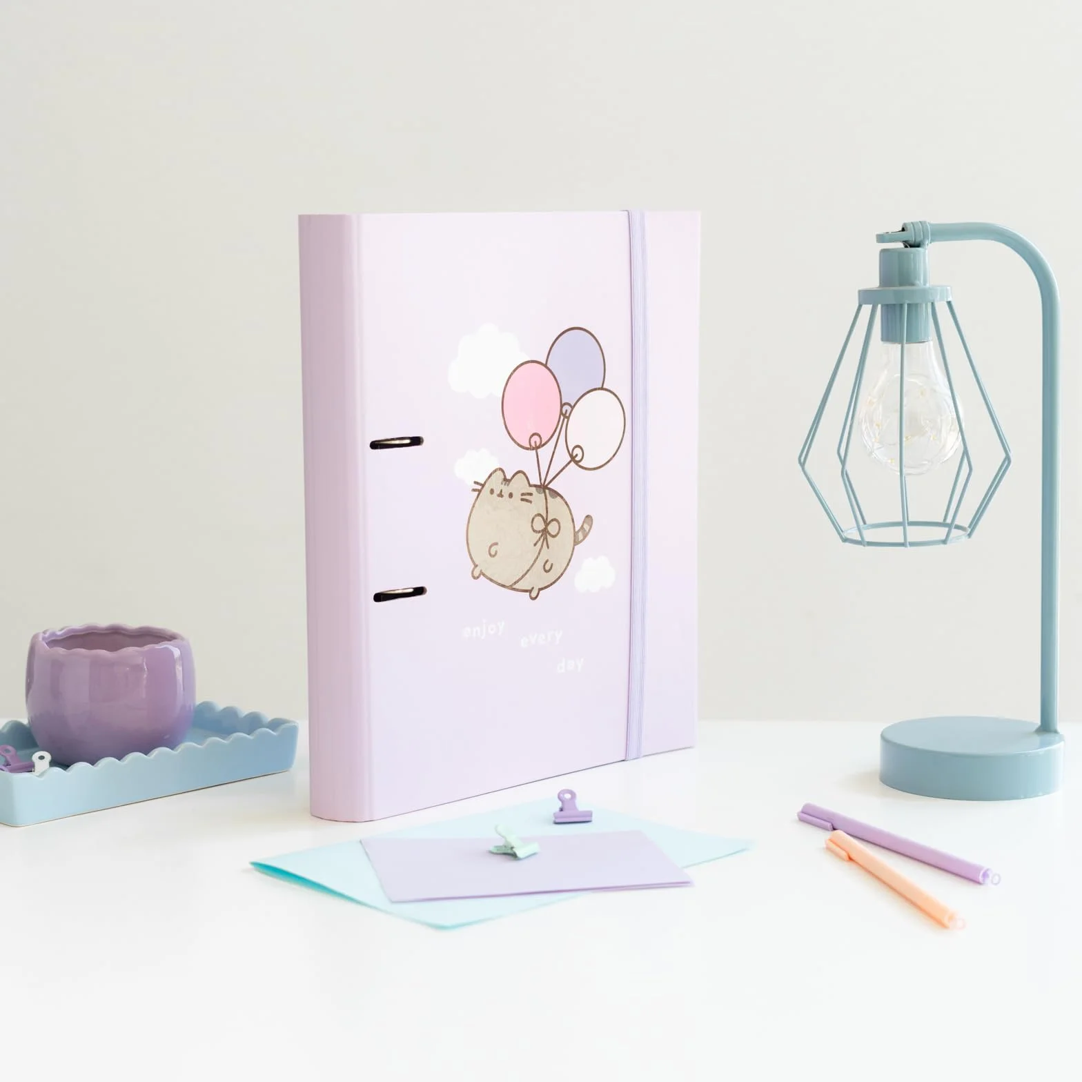 Grupo Erik Pusheen A4 Segregator 2-Ringowy | 27 x 32 cm | Artykuły Papiernicze i Prezenty z Kotem Pusheen