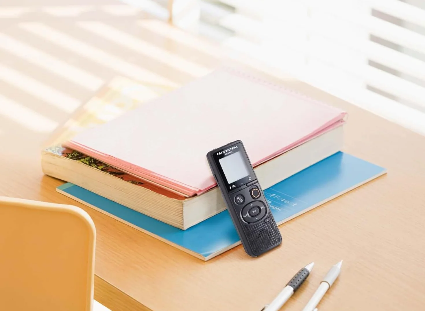 OM SYSTEM VN-541 PC Następca Olympus VN-541 PC Cyfrowy dyktafon z mikrofonem dookólnym, nagrywanie jednym przyciskiem, redukcja szumów i 4 GB pamięci