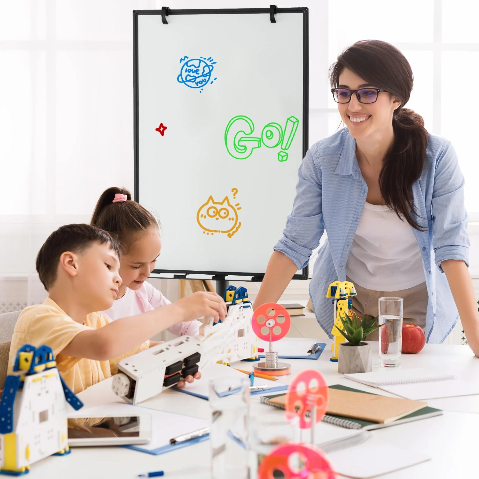 GOPLUS Stojak na flipchart 100 x 65 cm mobilna tablica suchościeralna regulowana wysokość
