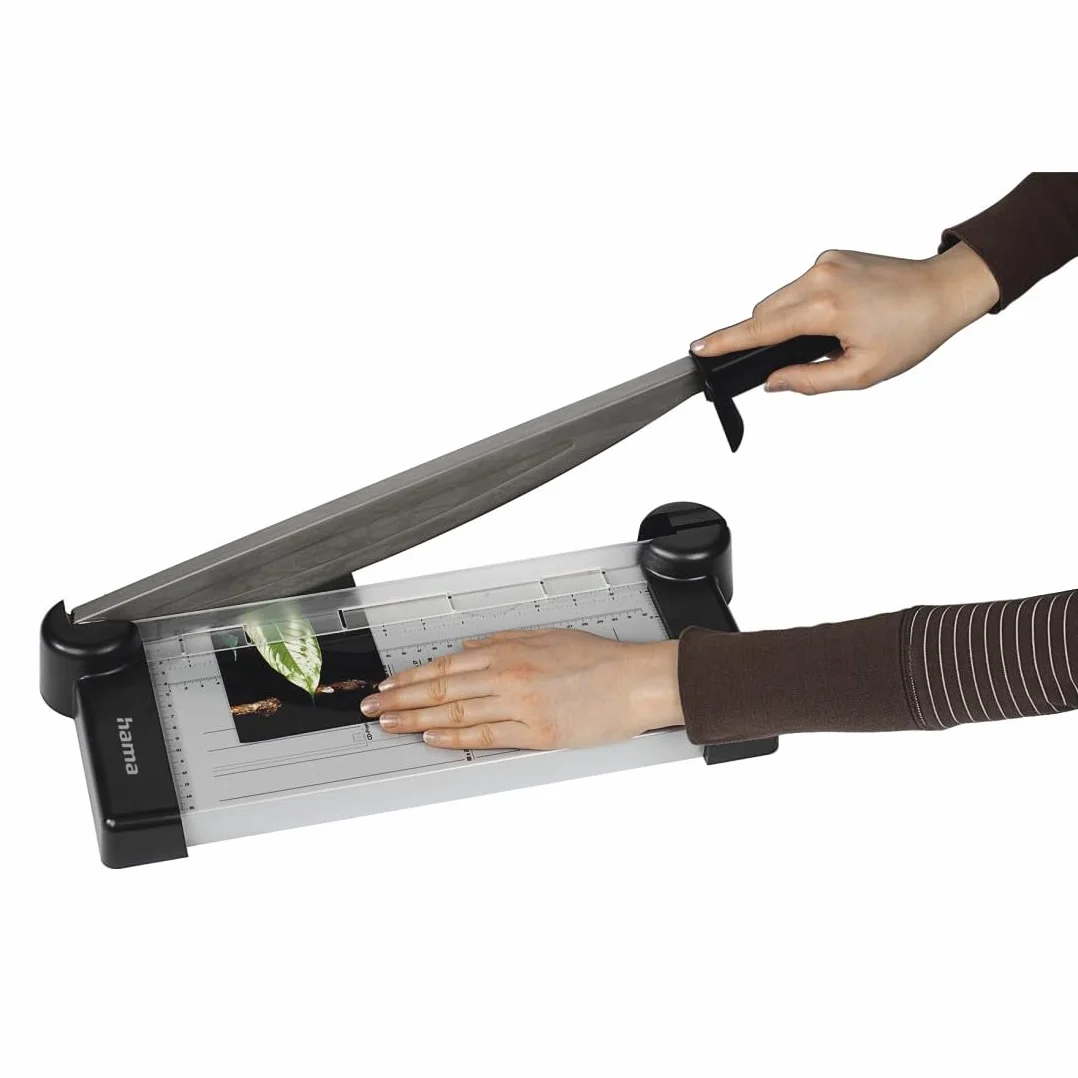 Hama gilotyna do folii i papieru Pro Cut S330PL (domowa oraz do biura, długość cięcia 330 mm, do 10 kartek) srebrna