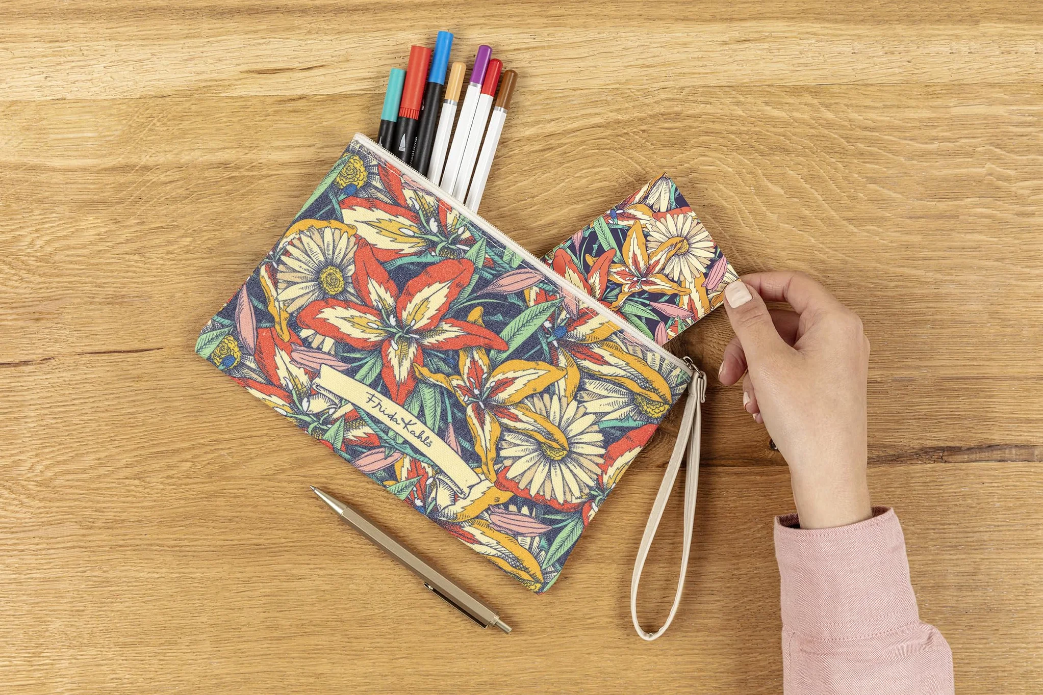 Clairefontaine Saszetka Wielofunkcyjna Bawełniana Motyw Kwiatowy Frida Kahlo 22,5x15 cm Duża Pojemność
