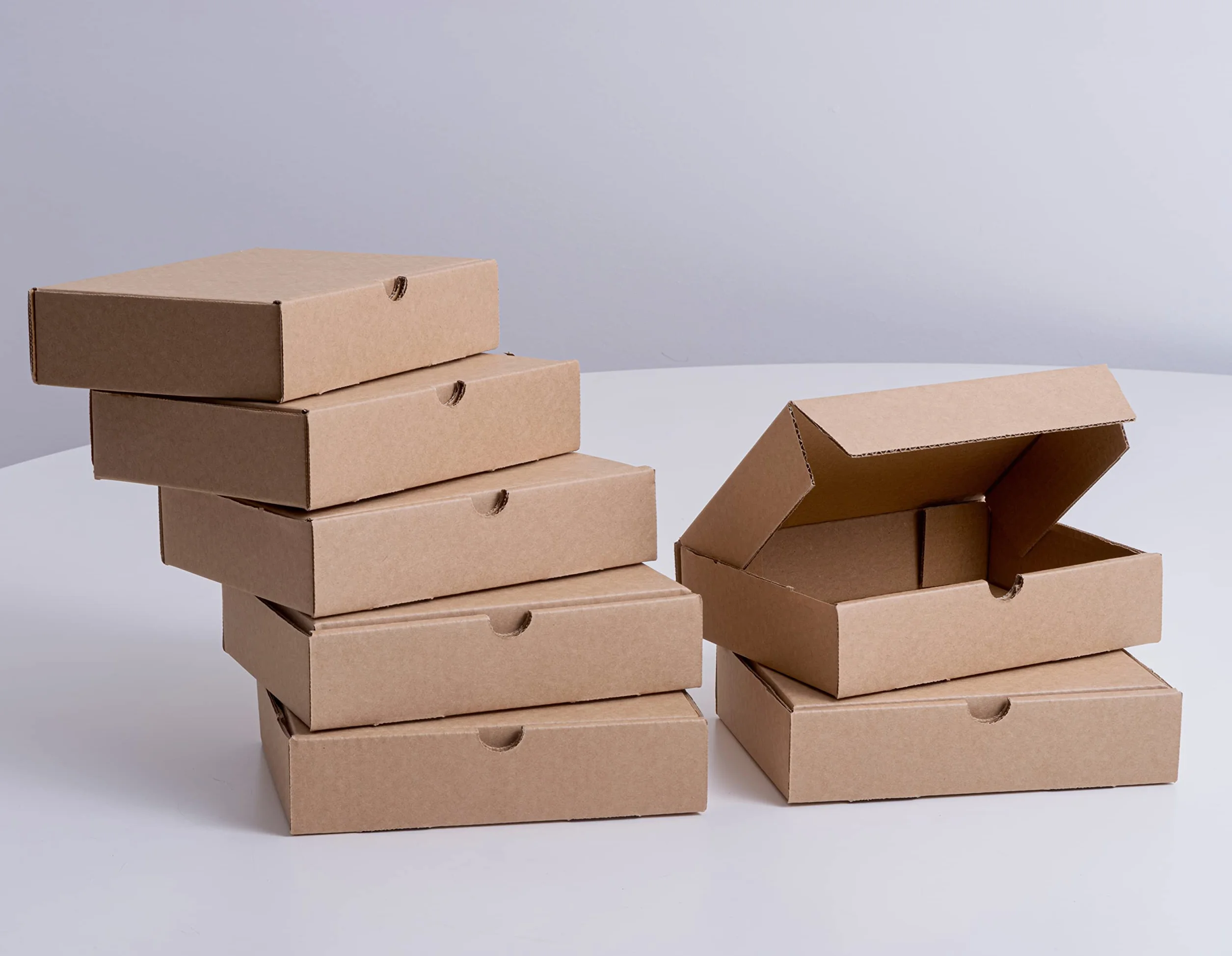 IPEA Płaskie kartonowe pudełka 21 x 15 x 5 cm do wysyłki, e-commerce, na prezenty - 10 sztuk - Made in Italy - uniwersalne statki do pakowania przedmiotów, wydarzeń, imprez - opakowanie