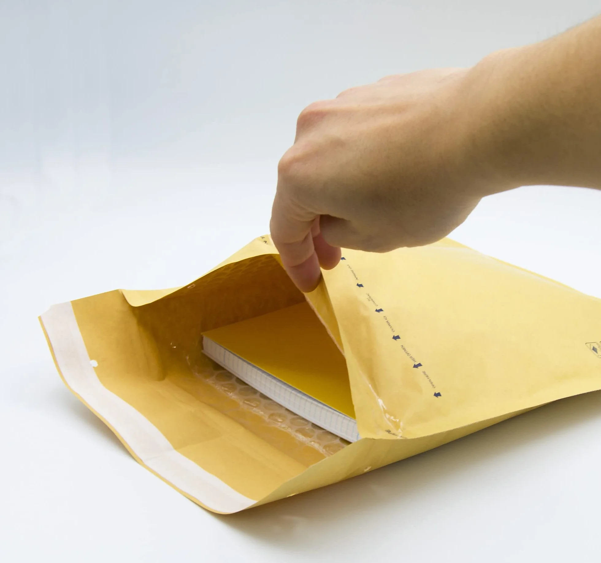 M-Office Koperty bąbelkowe, papier typu kraft, do przesyłek paczkowych w różnych rozmiarach (150 x 220 mm, 10 sztuk)