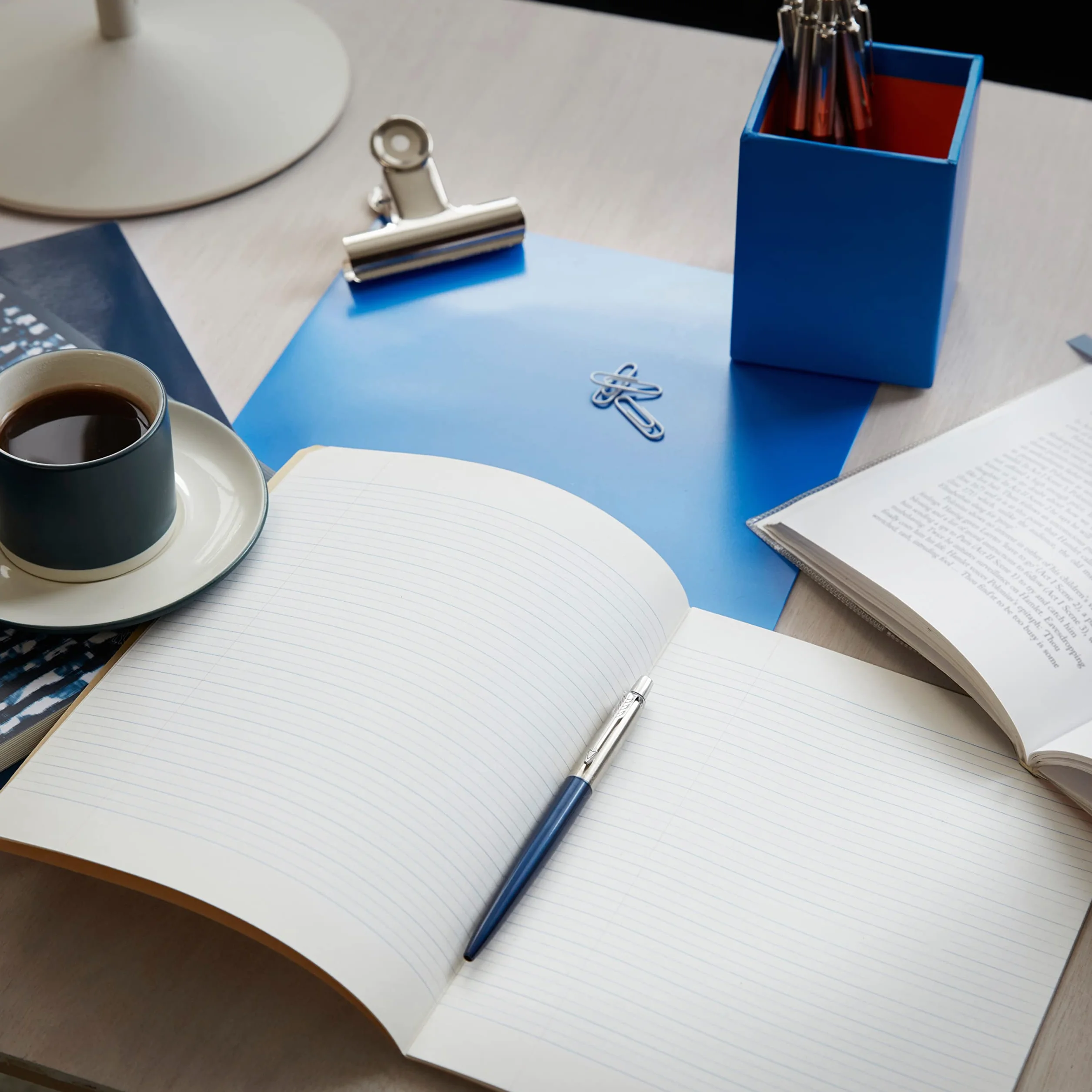 Parker Jotter długopis Royal Blue | niebieski | końcówka medium | niebieski tusz | opakowanie prezentowe