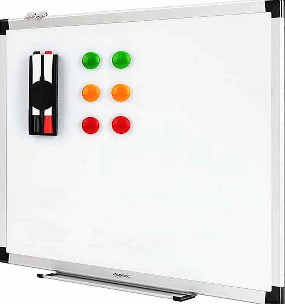 Amazon Basics Magnetyczna Tablica Suchościeralna Z Półką Na Pisaki, W Aluminiowej Ramie, Z Uchwytem Ściennym, Do Domu, Biura, Szkoły, 60 x 45 cm
