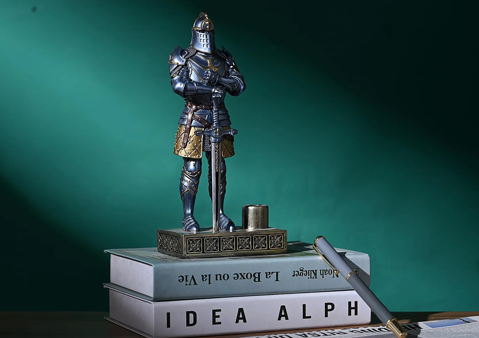 King's Guard rycerz stojak na długopisy statuetka biurowy stojak na długopisy organizer na biurko dla mężczyzn najlepsza kolekcja jako prezent 24 cm (niebieski)