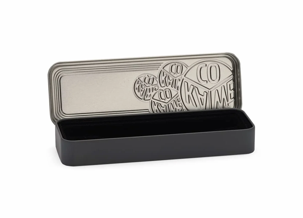 Kaweco Oryginalny długopis Black Chrome I Ekskluzywny długopis z ładnym wkładem i eleganckim blaszanym etui, luksusowe pióro z atrakcyjnymi elementami dekoracyjnymi