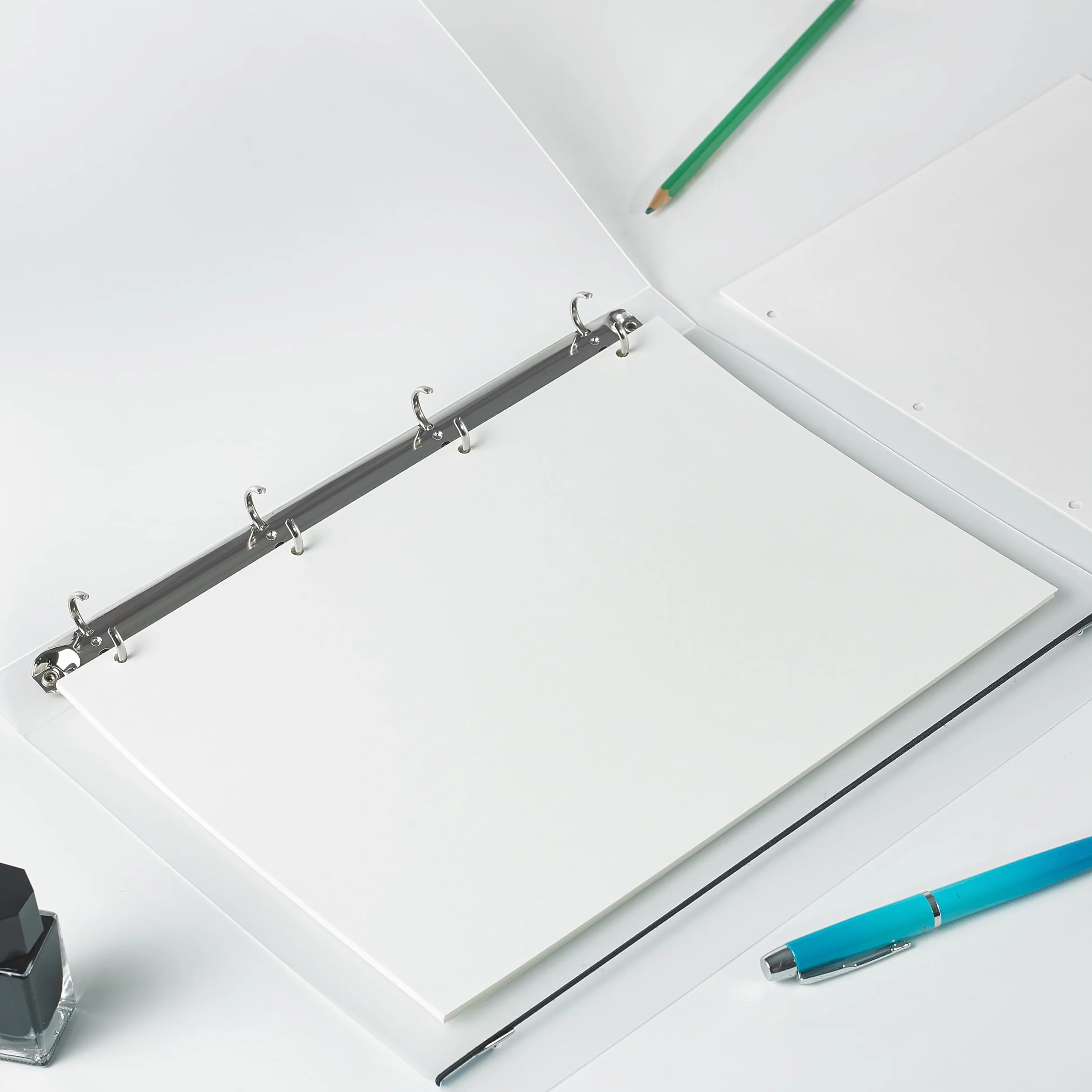 Papier uzupełniający A4 135 arkuszy 100 g/m² 4 otwory Blanko