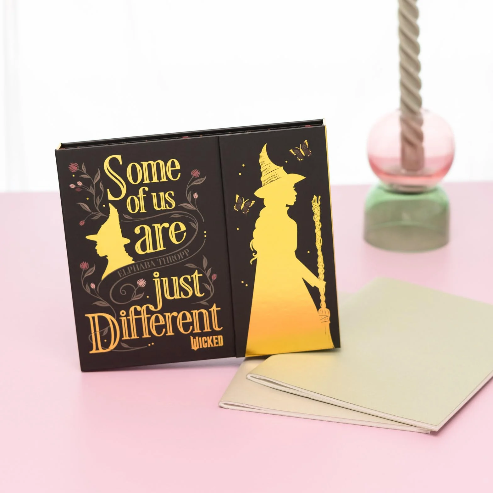 Grupo Erik Weekly Planner & Sticky Notes Set - Wicked Merchandise | 5 Notepads In Different Sizes & Envelope | Cute Sticky Notes, Cute Stationery Gifts, Wicked Gifts Under 15 Pounds