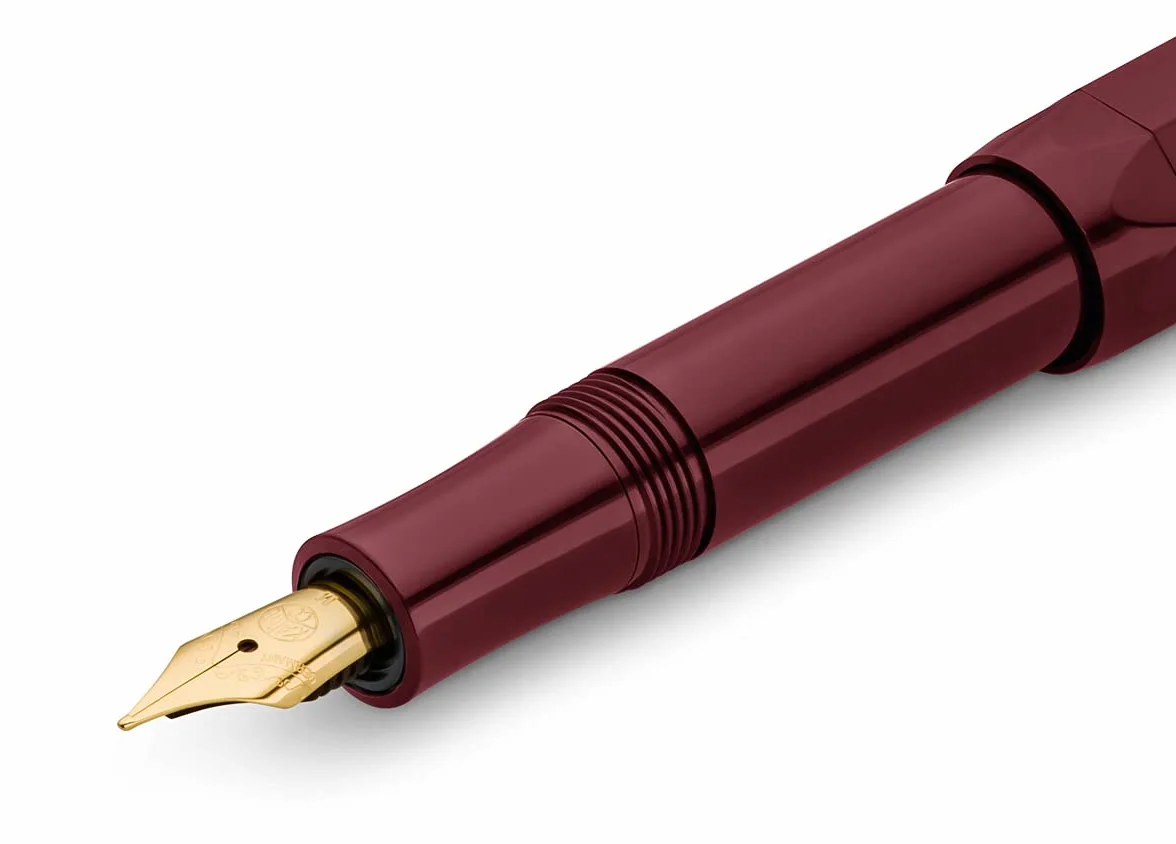 Kaweco CLASSIC SPORT Pióro wieczne, bordowe, ze stalówką pozłacaną 23-karatowym złotem i końcówką irydową do wkładów atramentowych, pióro wieczne I Sport, 13 cm, stalówka: EF (bardzo cienkie)