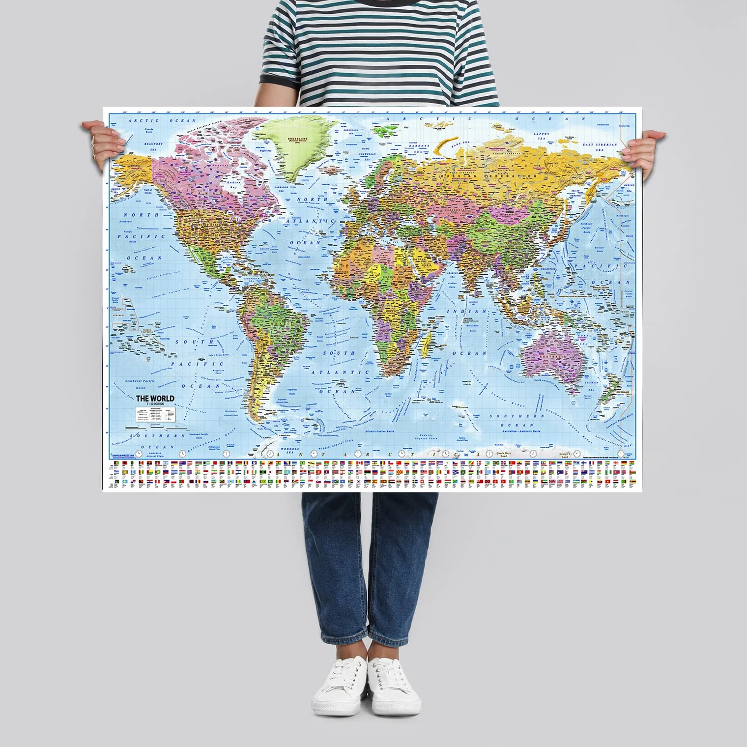 Close Up XL Giant World Map plakat 2020 z flagami 91,5 x 61 cm