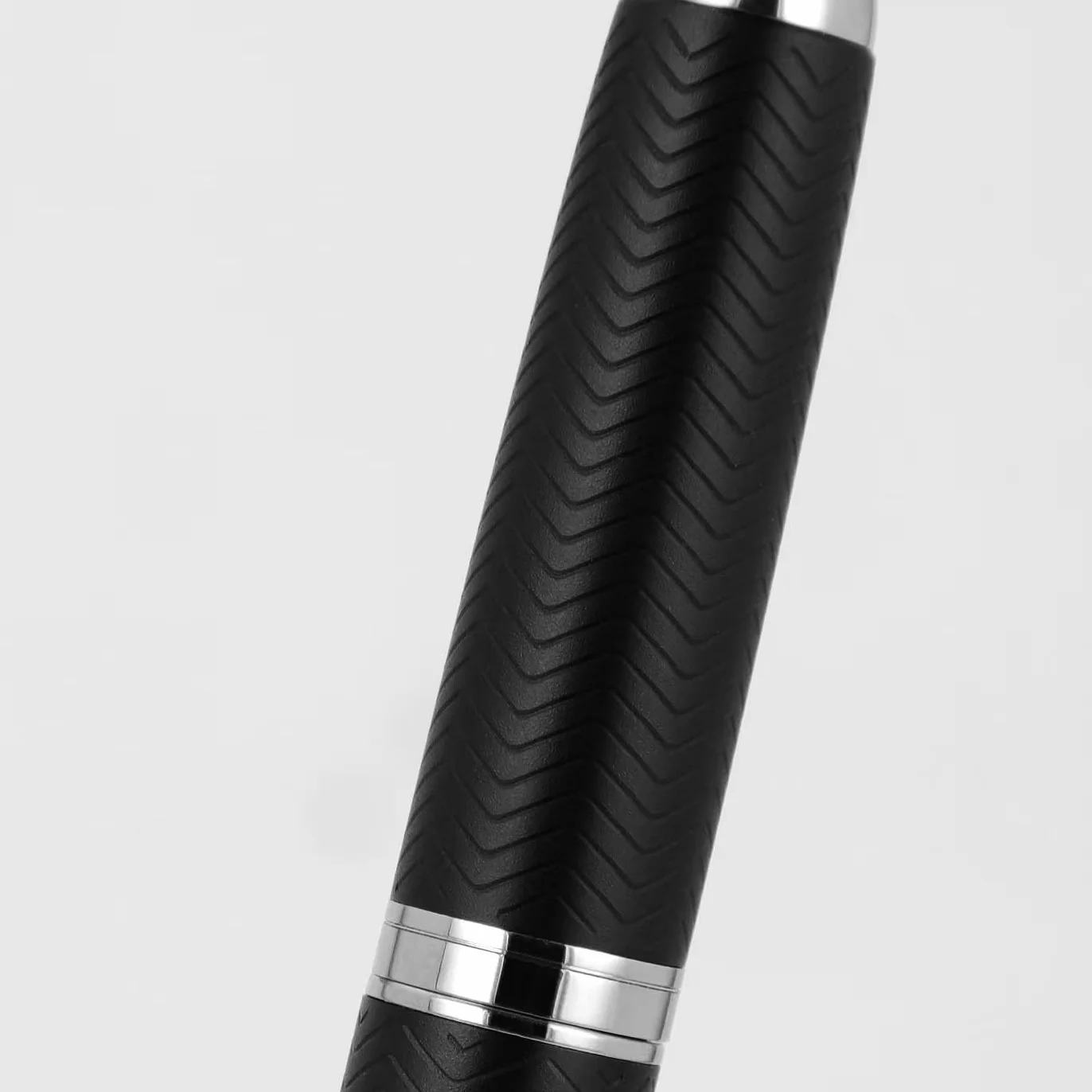 Jinhao 10 - Pióro wieczne do prasowania z pudełkiem, chowaną cienką końcówką ekstra fine z falistym matowym czarnym chromem i konwerterem (srebrny klips)