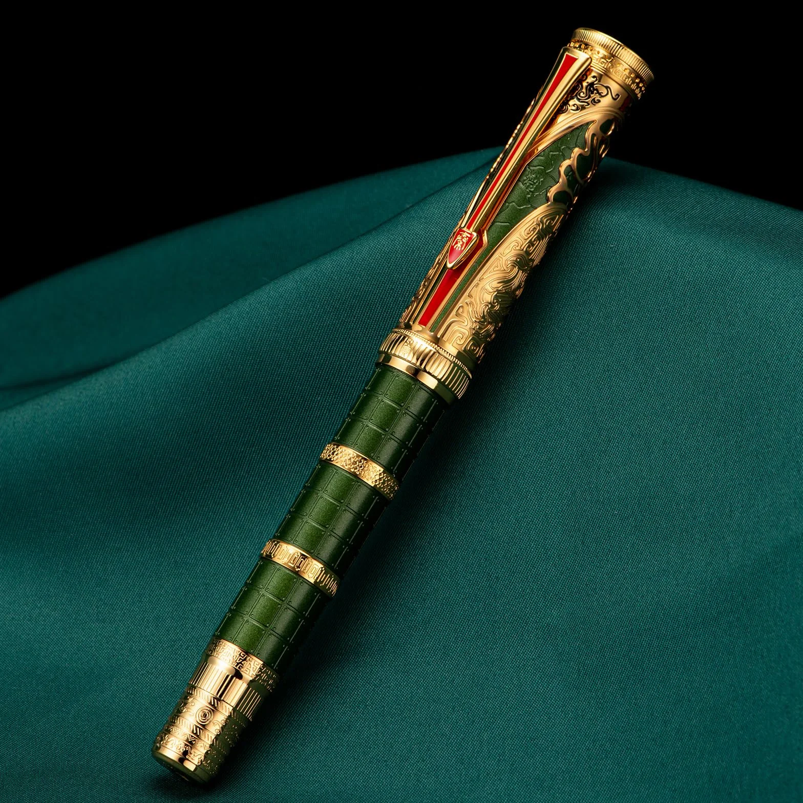 Hongdian D5X Pióro wieczne retro zielone dynastia Qin chiński totem bardzo cienka stalówka z konwerterem