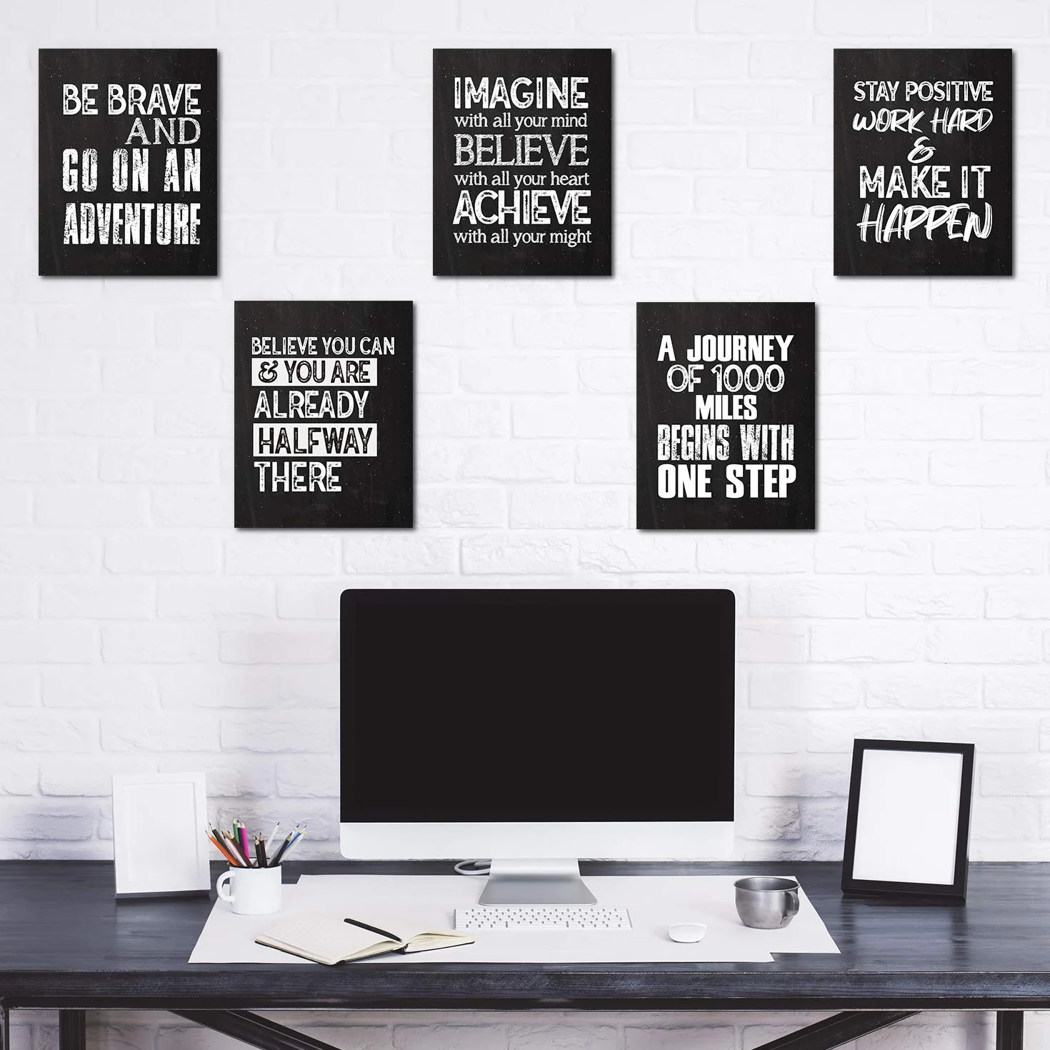 Plakat ścienny z pozytywnym cytatem 28 x 35 cm czarno-biały