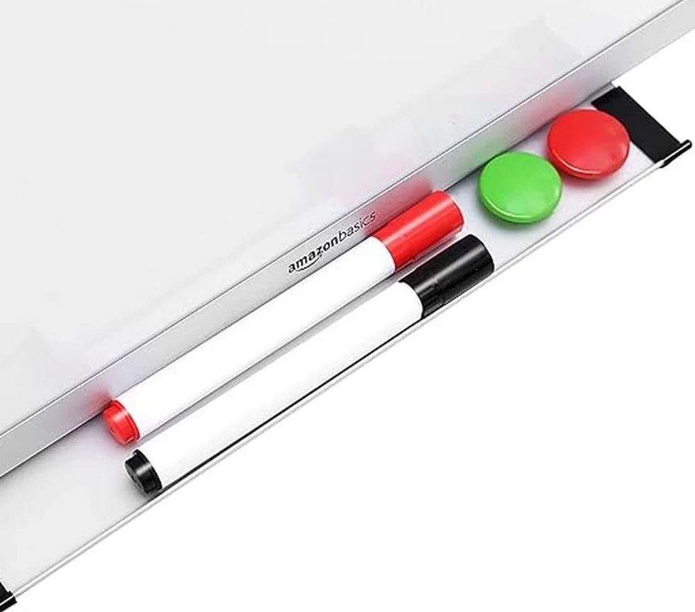 Amazon Basics Magnetyczna Tablica Suchościeralna Z Półką Na Pisaki, W Aluminiowej Ramie, Z Uchwytem Ściennym, Do Domu, Biura, Szkoły, 60 x 45 cm